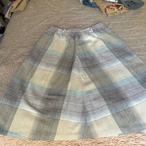 Elegant Plaid A-Line Skirt in Gray and Cream
